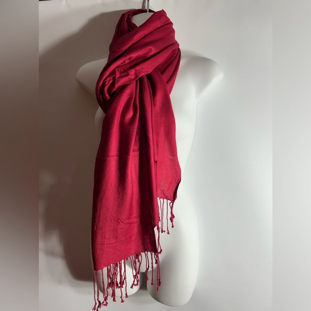 BIJOUX TERNER 100% RAYON VISCOSE MADE IN INDIA BURGUNDY WRAP/SCARF WITH FRINGE